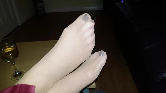 Mesmorized by my Feet Part II