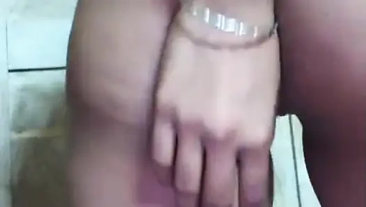 Sevimli kız arkadaşımı ilk kez sikiyorum