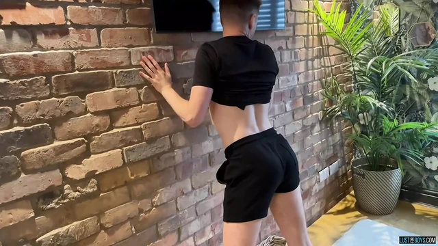 Jake Worthy Teases Gay Gang With His Huge Dick And Perky Ass