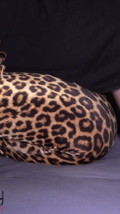 Halloween Treat in a Leopard Zentai Catsuit - Projectfundiary