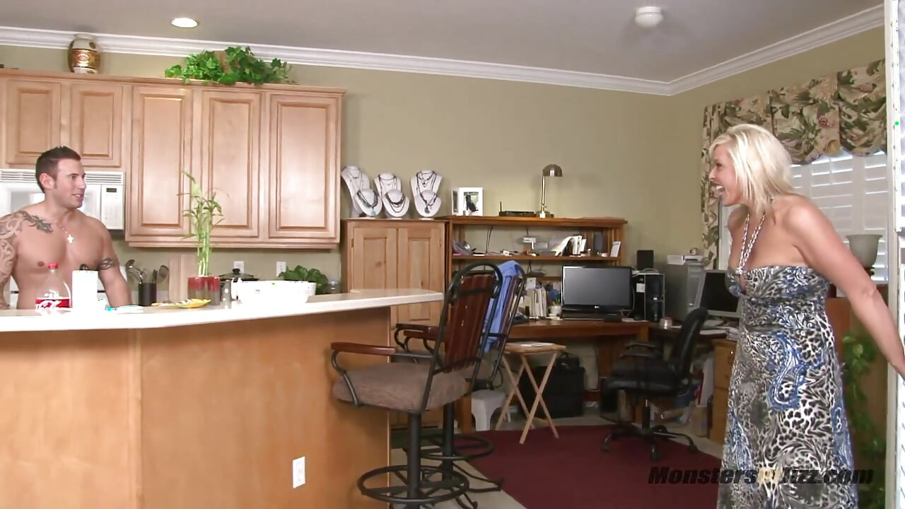 Horny MILF Neighbor Sucks and Jerks off College Stud