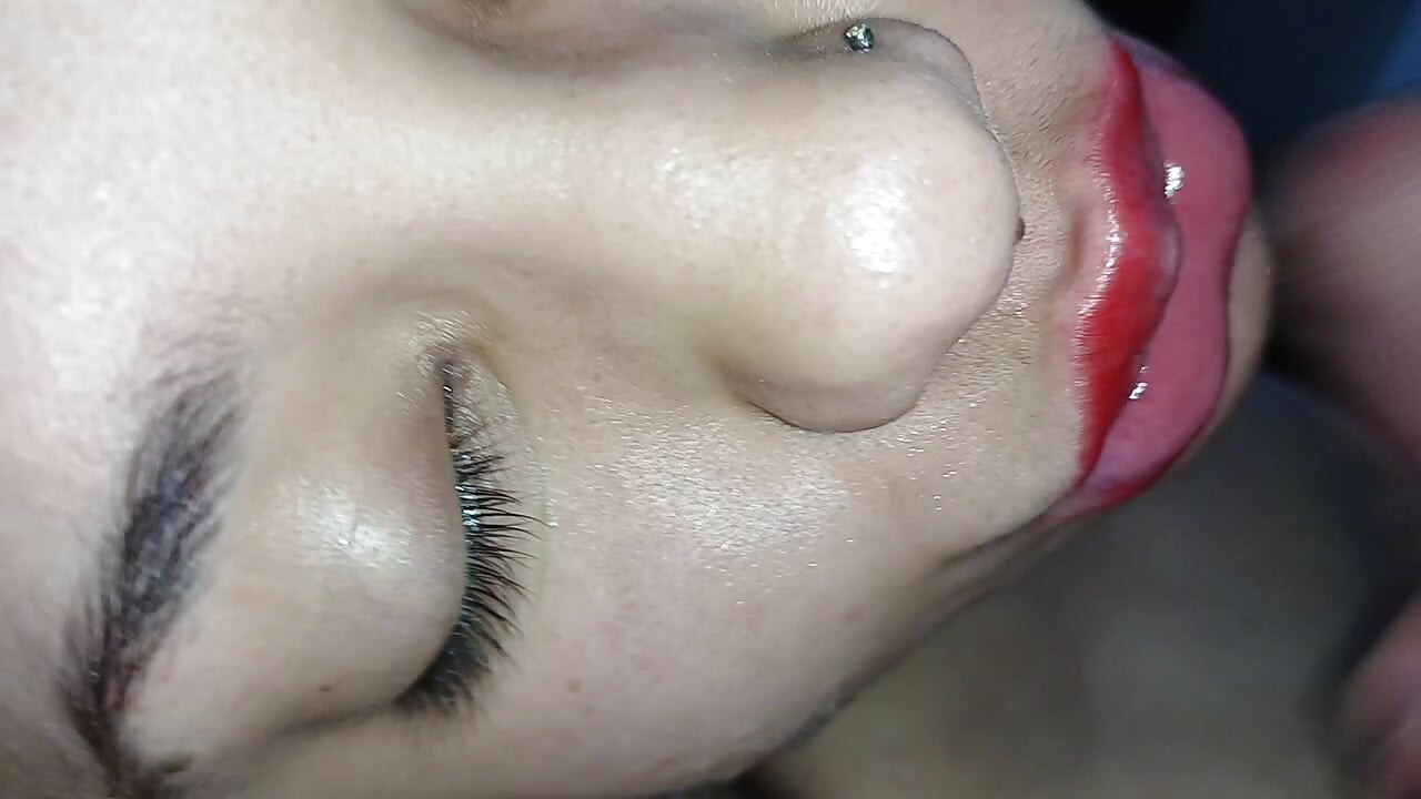 CREAMPIE ZA NAJSLAĐA MALA USTA NA OVOJ PLATFORMI