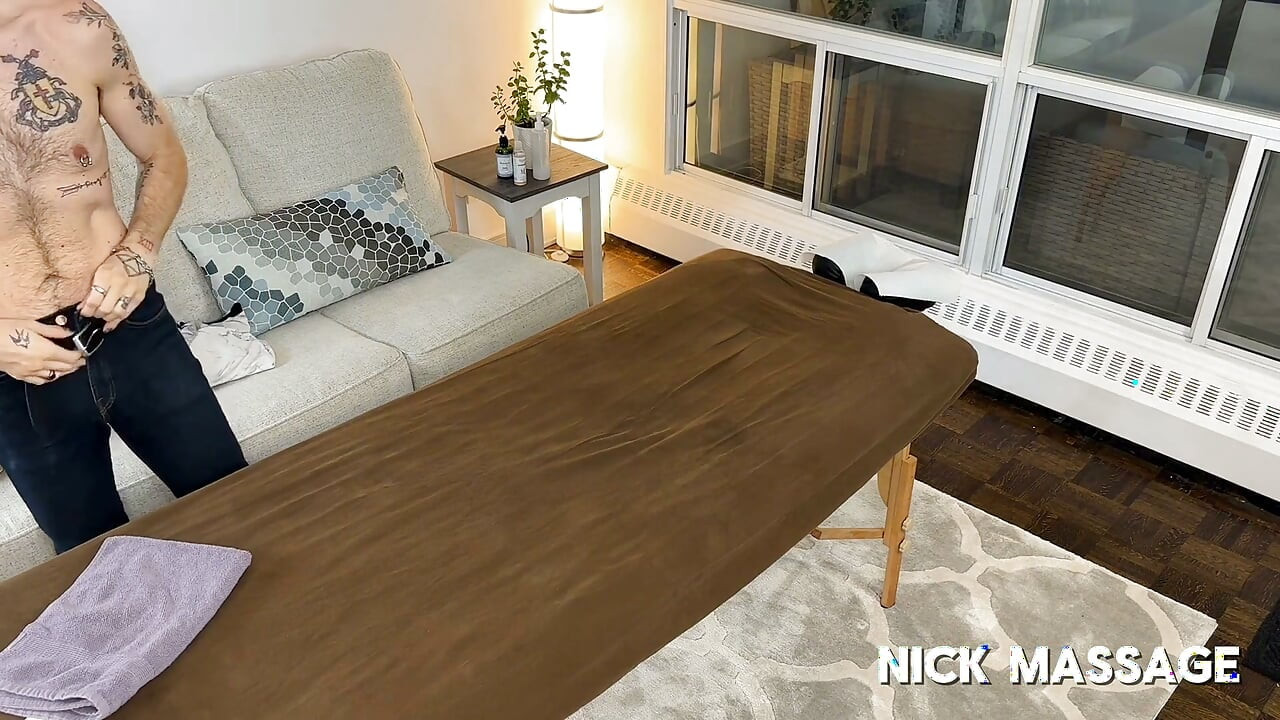 Tattooed Guy Got Excited During Massage and Got Fucked by New Masseur