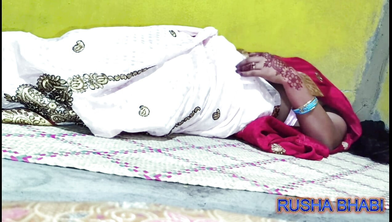 Horny Indian Bhabhi Desparate for Hardcore Sex with Husband's Friend