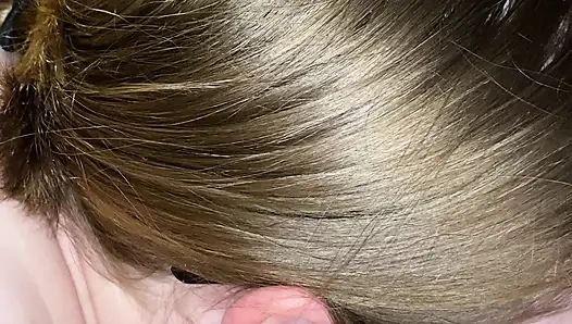 Übergroße weiße frau lutscht den dicken schwanz des mexikanischen mannes