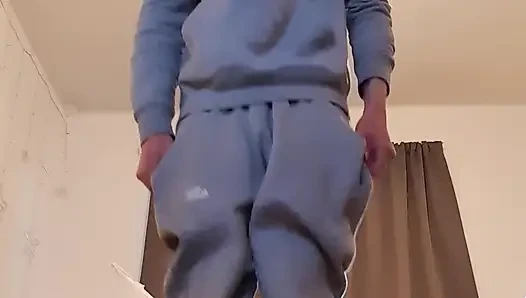 Kendini aldatan genç kız