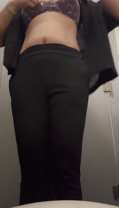 Επίδειξη βυζιών Desi Bhabhi