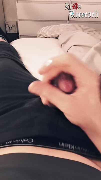 Impromptu Thermals Wank