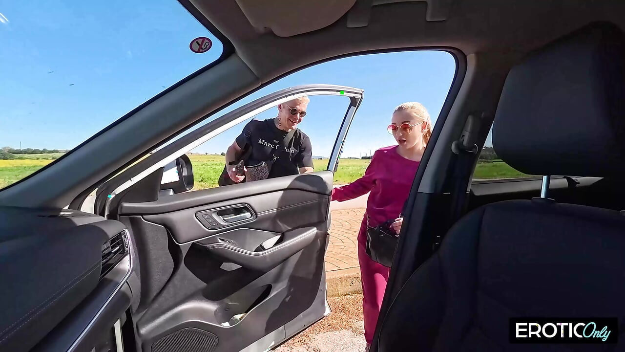 Touha: 20letá holka je tvrdě ošukána zkušeným starším mužem