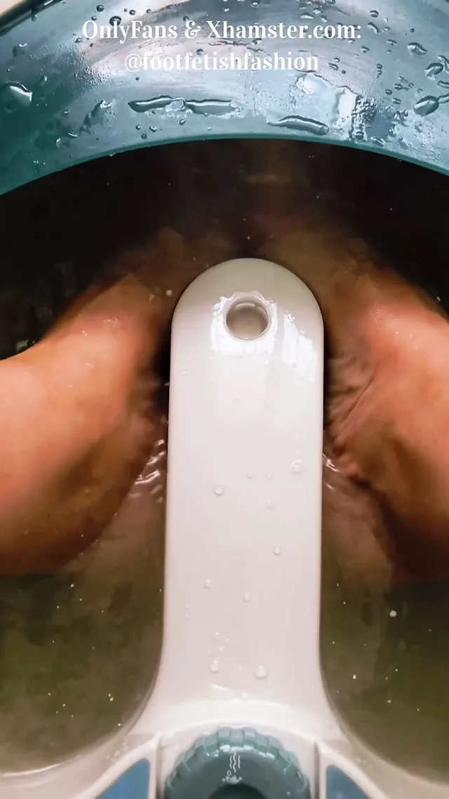 FetishEdition - Only a nice footbath - nothing else- FULL VIDEO - footfetishfashion