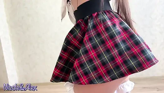 Seorang gadis kampus menggoda seorang guru matematika. Seks close-up