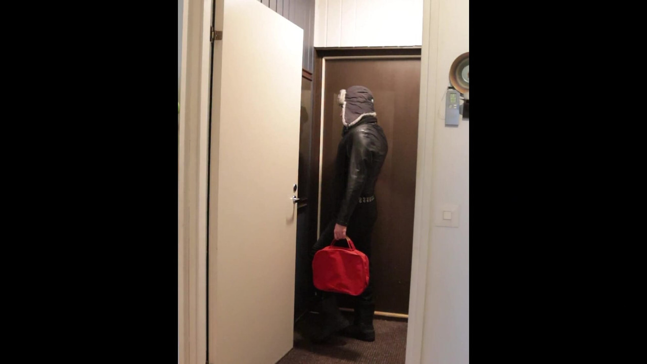 Me testing winter outfit for the next winter.