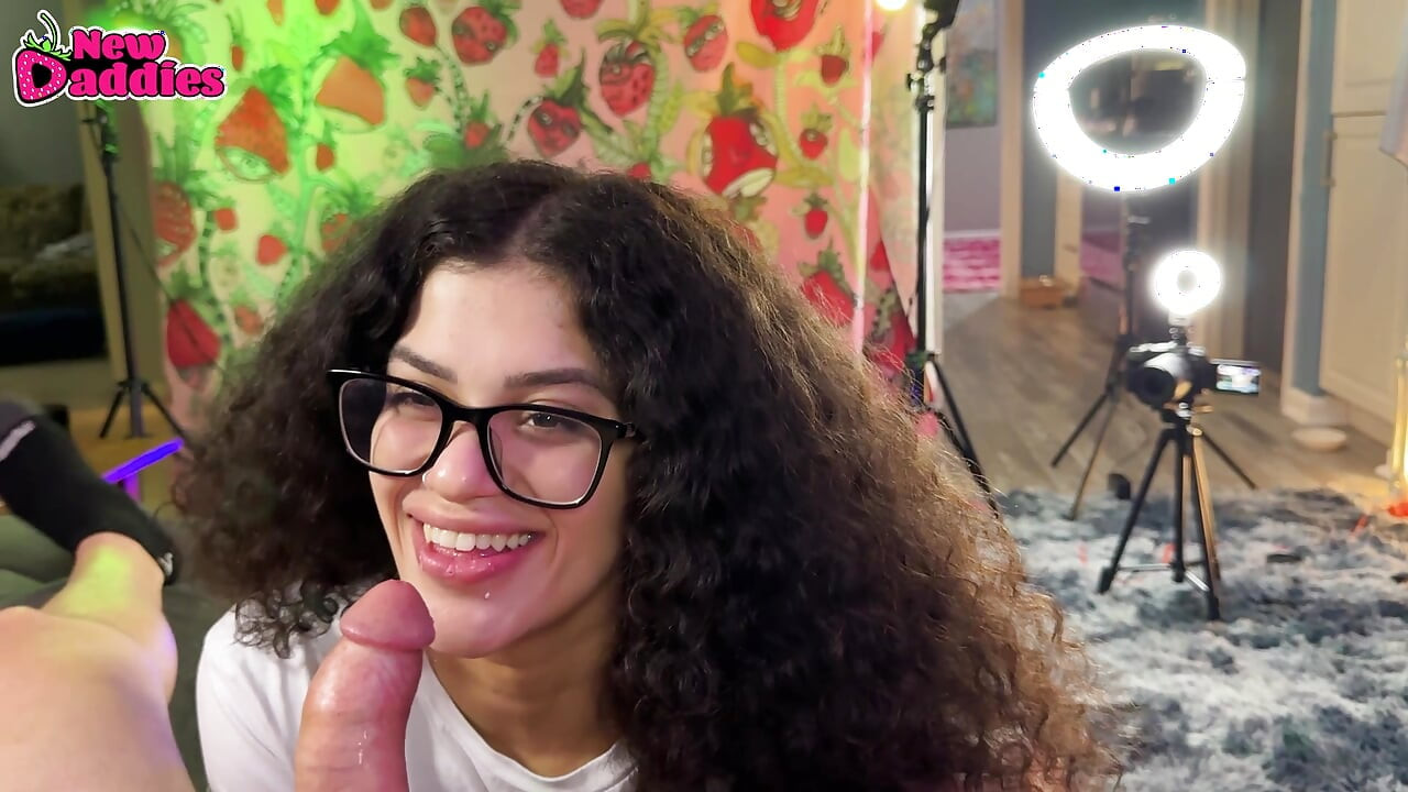 Premium pov pijpbeurt - grote kont en tieten latina Remy Woods - Newdaddies