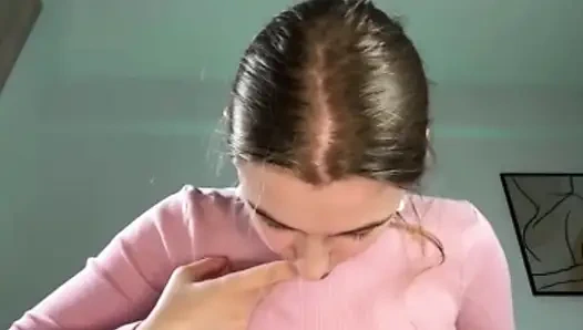 Jucielussie Cam sitting and real orgasm