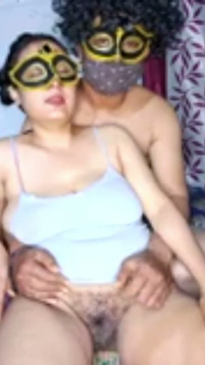 Vrela Desi Alisha Bhabhi uživo Deo 6 | Klip 2