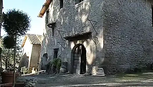 Monza'nın rahibesi sahnesinde Jessica Rizzo yapımı 03