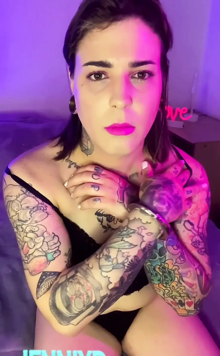 Фотосуреттердегі секс және эротика