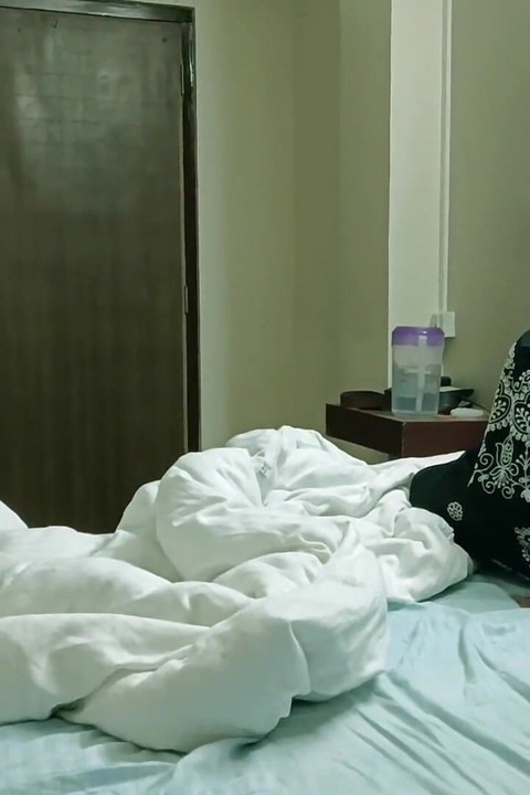 Hot Model Poonam Fucking With 18yrs Teen Boy! Best Hindi Sex