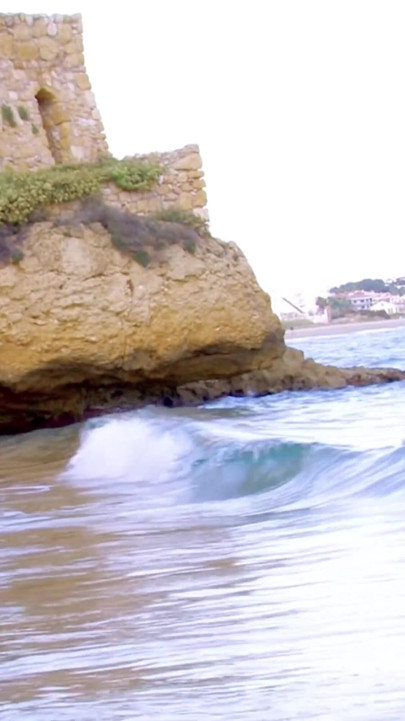 Nathalie Sainlouis: Nathalie Sainlouis Gives Jorge a Good Blowjob on the Beach