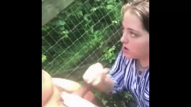 White girl gives blowjob