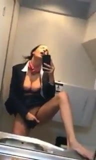 Azafata se masturba