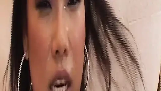 Mature Brunette Squirts Wildly During Intense Hardcore Pounding