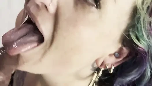 Nyepong raksasa pria kulit hitam