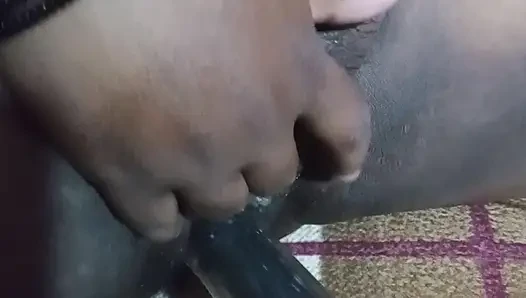 Karımın eğlencesi ve orgazmı için yardım ettim