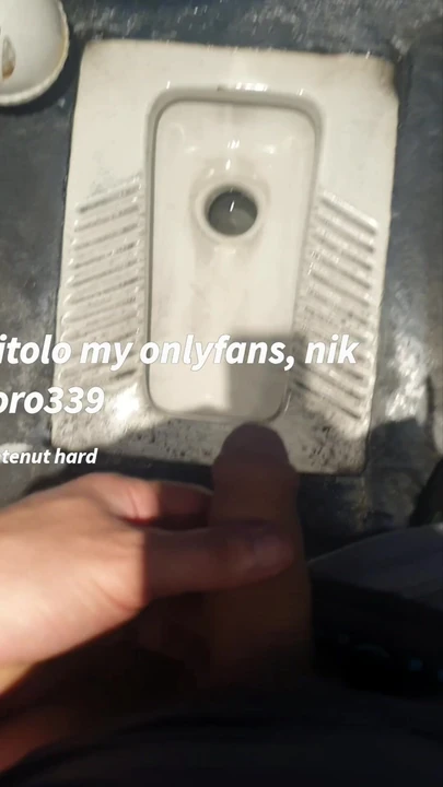 Pissing in public toilets, I enjoy