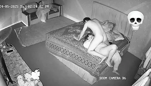 Aku pergi ke rumah bhabhi selama liburan musim panas dan menikmati banyak dengan bhabhiku yang cantik, menangkap di kamera