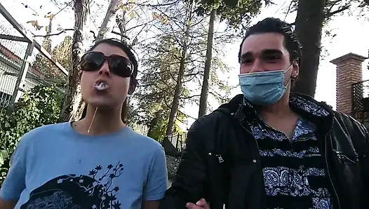 SOKAKTA HALKA AÇıK ORAL SEKS BAKıŞ AÇıSı AĞZıNA BOŞALMA