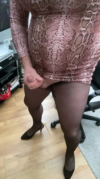 Wanking in Black Tights
