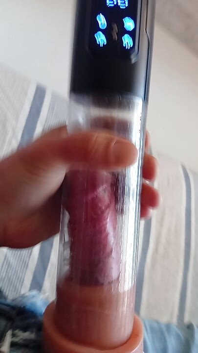 Bombeando meu pau