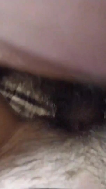 Συναρπαστική στιγμή από το "MY HOME VIDEO REAL SEX JERKING OFF"