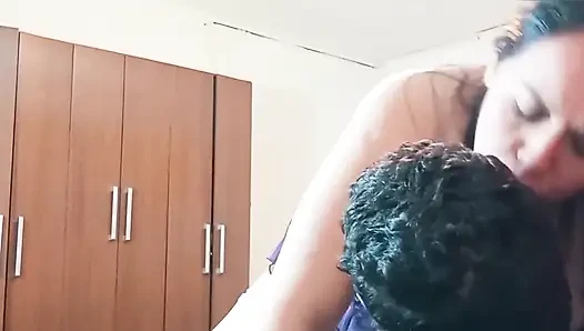 Geile Stiefmutter Erwischt Mich Und Verlangt Einen Creampie - Sie Reitet Mich Wie Ein Geiles Cowgirl