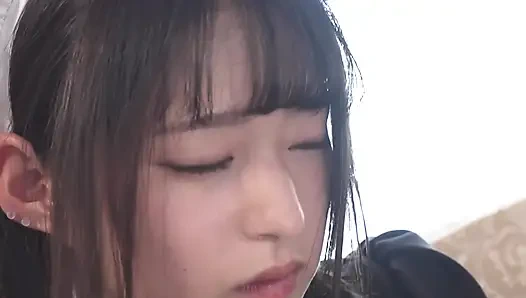 135cm 18 yaşında, ilk kez cosplay denemekte zorlanıyor İlk fotoğraf çekiminde bir yetişkin tarafından görülürken mastürbasyon konusunda meydan okudu