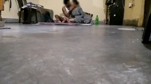 Bhabhi atau mujhe dekh liya bhai ne chudai karte waqt audio hindi.