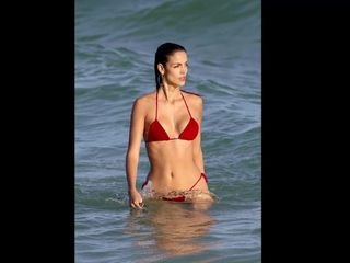 Sofia Resing - Thong bikini in Miami
