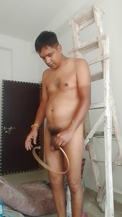 Full nude showing.