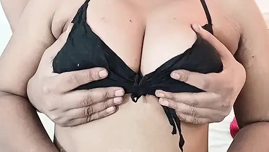 Cewek sange bangla gril lagi asik ngentot sama pacarnya sambil merokok