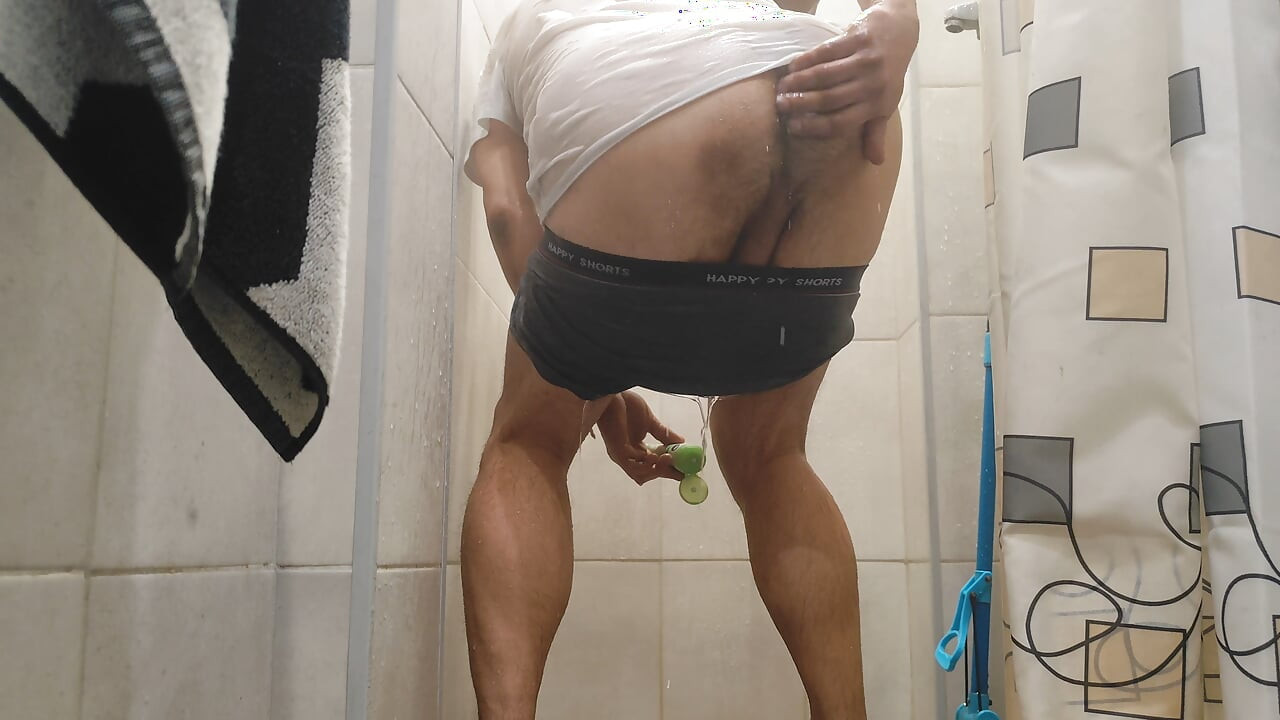 I Cleaned My Anus in the Shower.