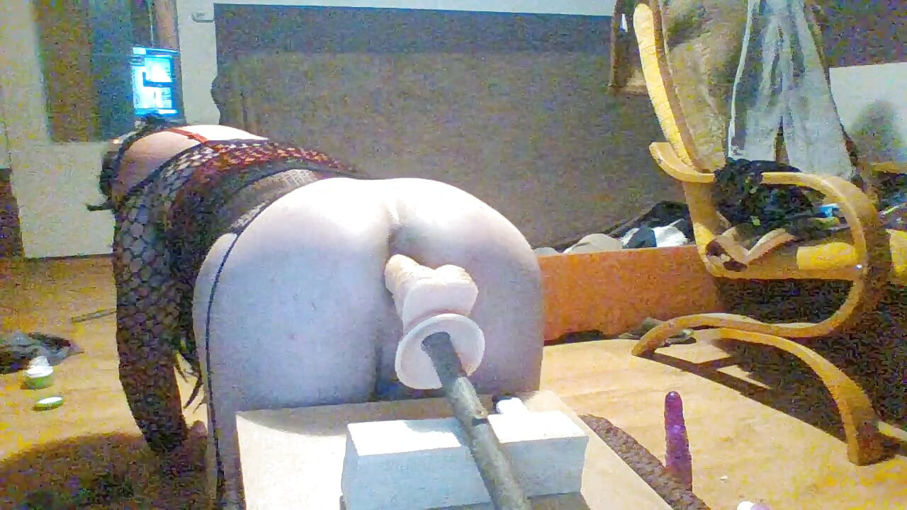 Fickmaschine gefickt