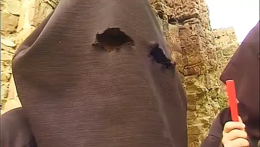 Adik tiri mesum yang super mesum ini digilir sama adik tirinya sendiri!