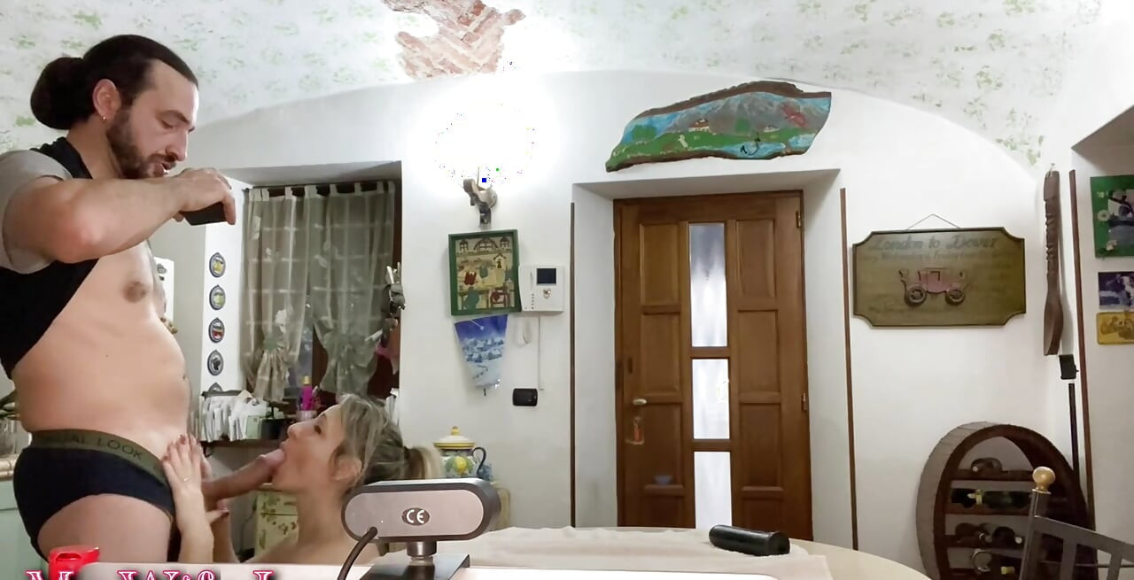 Alegres queridas de Natal .. você pode reservar seu chat privado ..