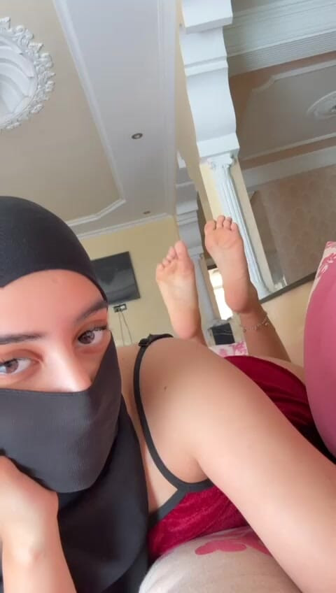 Muslim Hijab Babe Makes You Worship Her Toes Like a Pathetic Foot Slave  Dirty Arab Soles