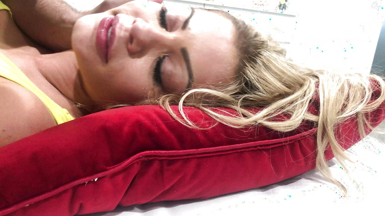 Young Blonde Riley Steele Gets Rough Fucking & Facial by Thick Cock Brit