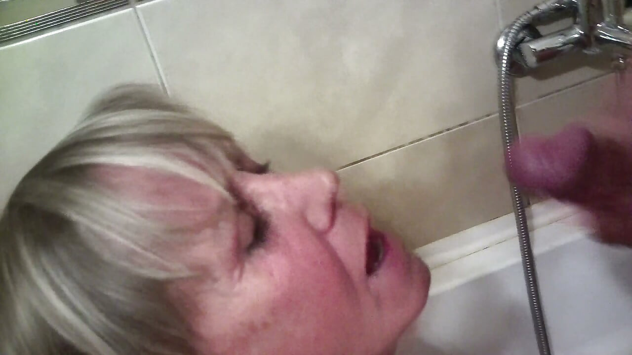 Shaved Orgasm Squirted