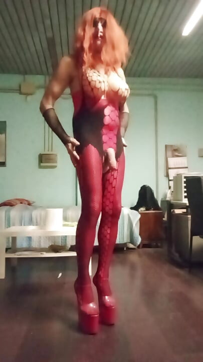 TRANSGRESSIVE TRANSVESTITE
