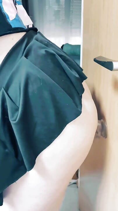 Vibrador fodendo minha bunda