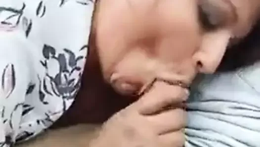 indian girl sucking dick in car